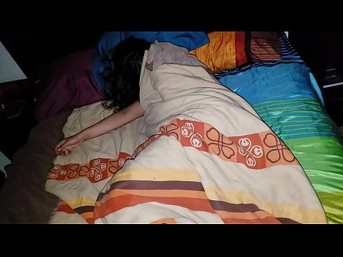 ❤️ Nevlastní syn buzeruje svou mladou nevlastní matku, zatímco ona spí. Tvrdé porno u porna cs.onlyindianpornx.ru ❤